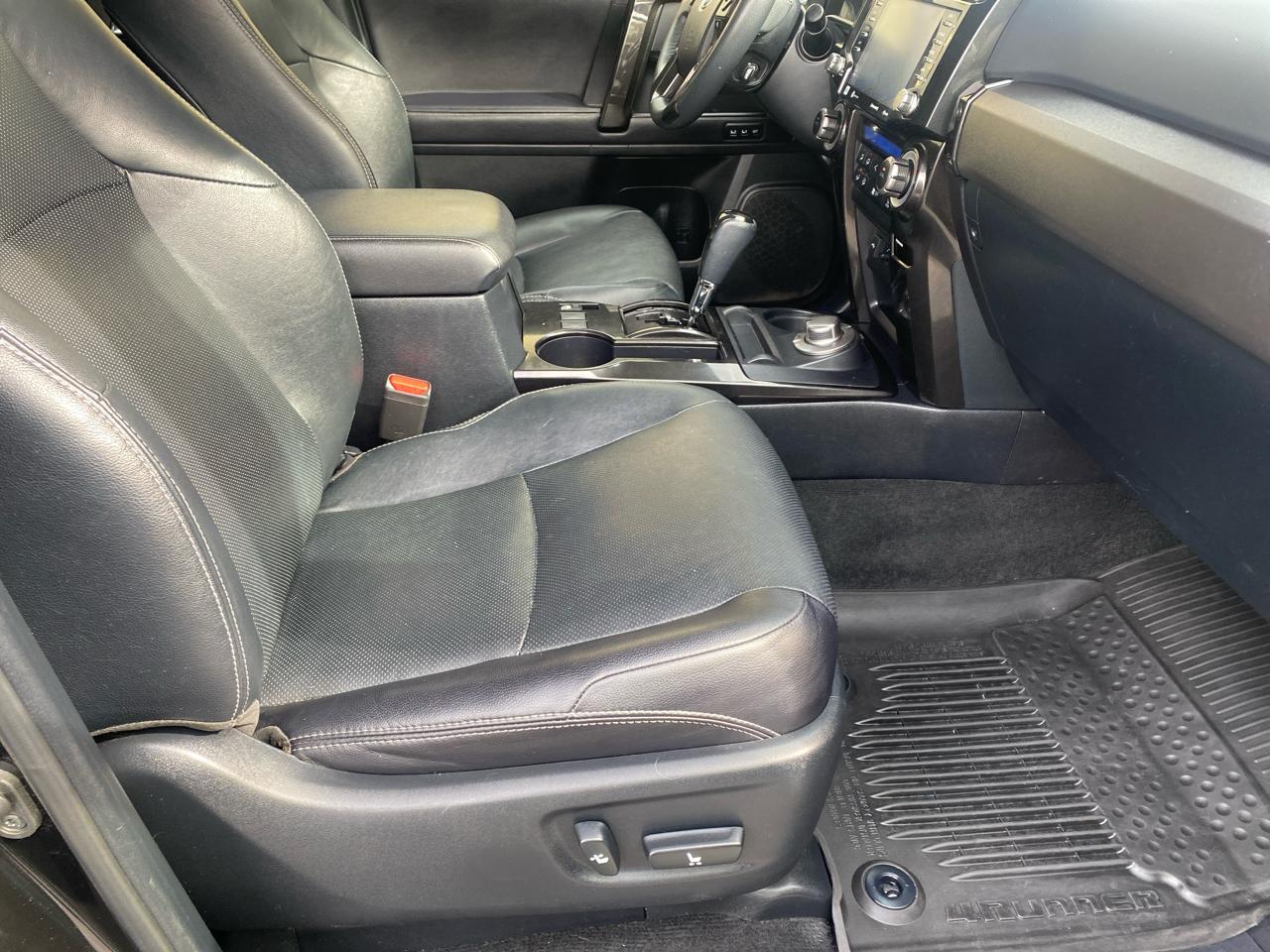 Toyota 4Runner Nightshade 4WD 2021