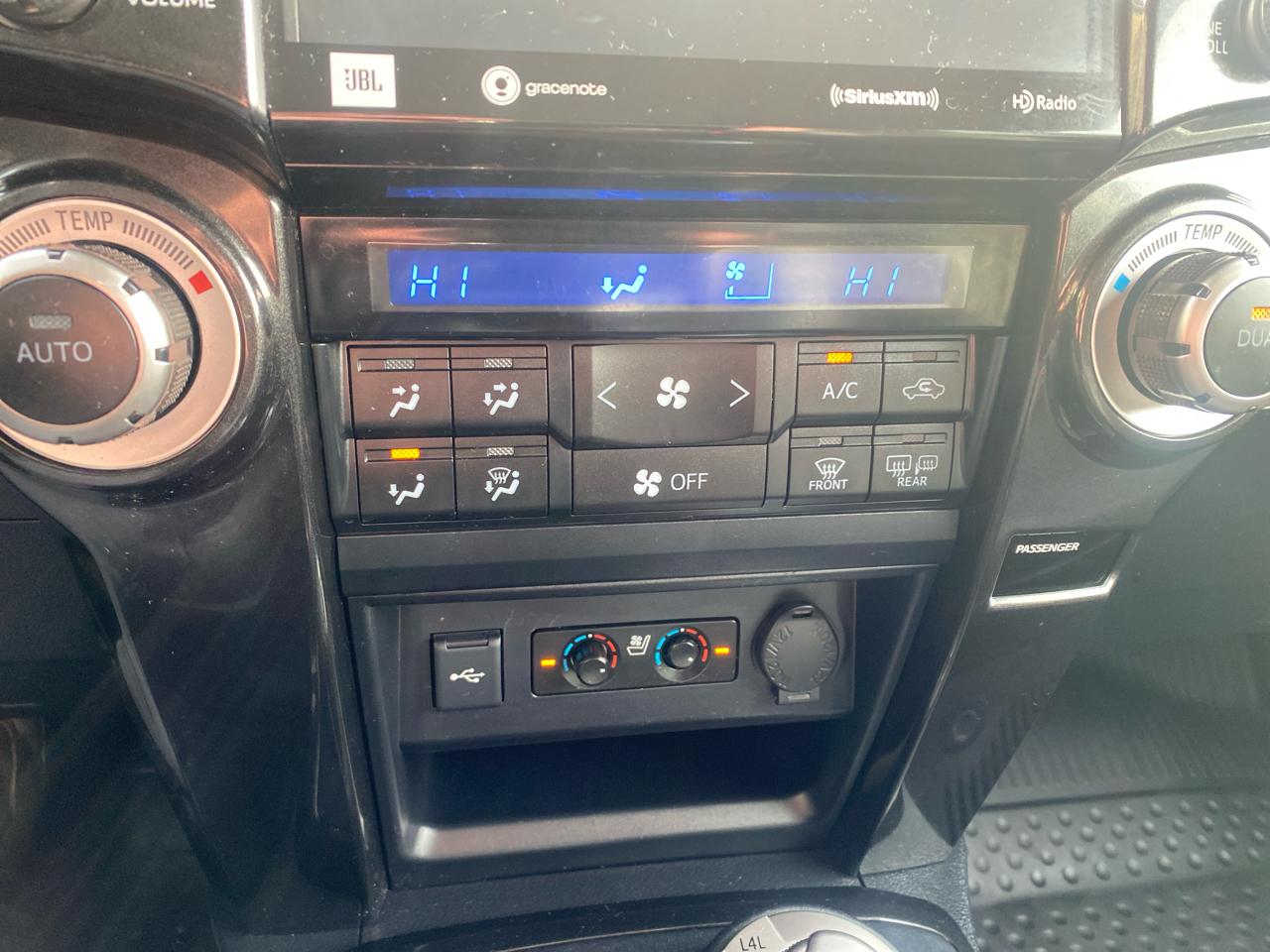 Toyota 4Runner Nightshade 4WD 2021