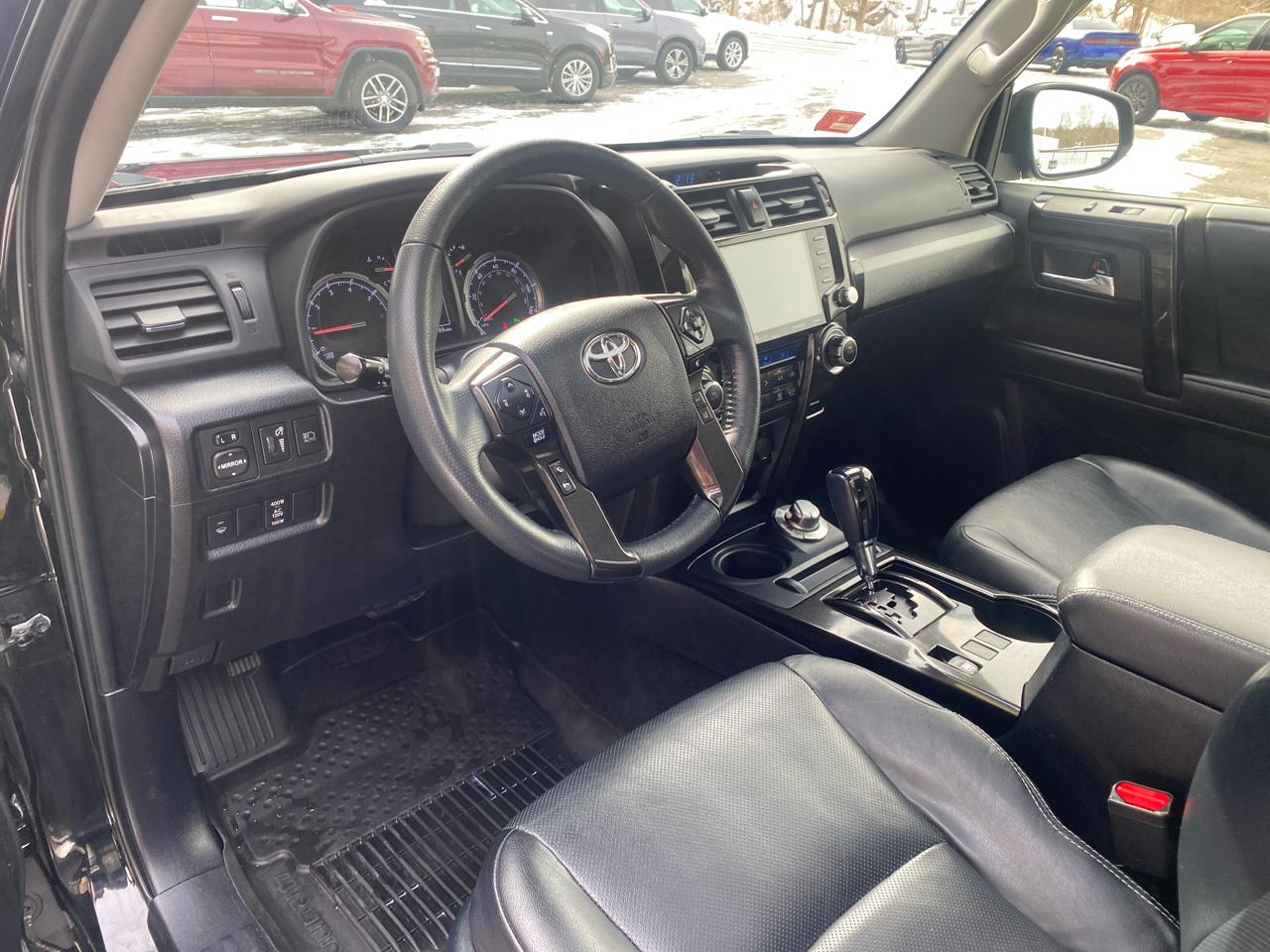 Toyota 4Runner Nightshade 4WD 2021