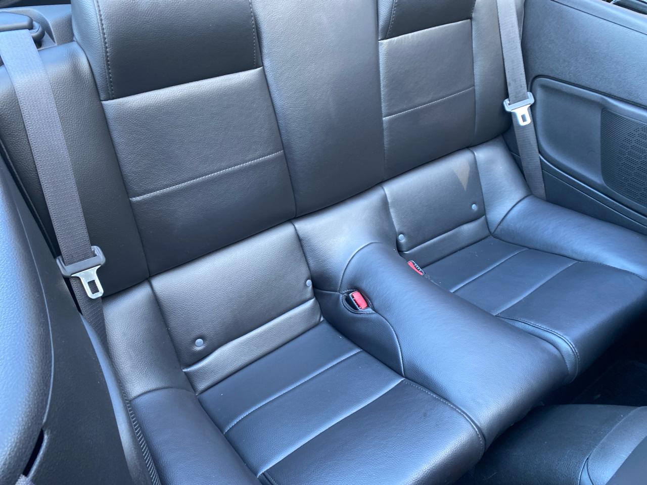 Ford Mustang V6 Convertible 2009