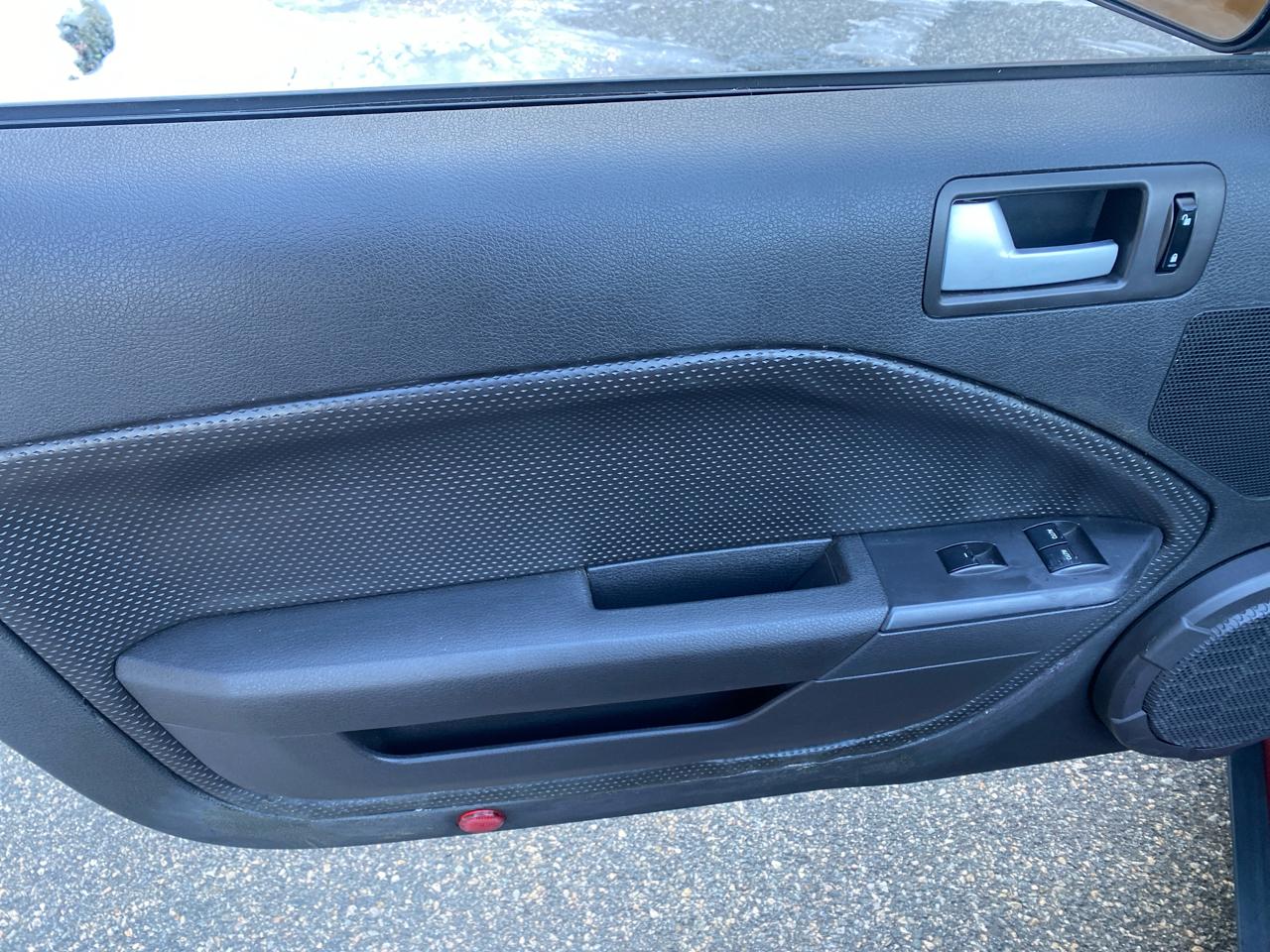 Ford Mustang V6 Convertible 2009