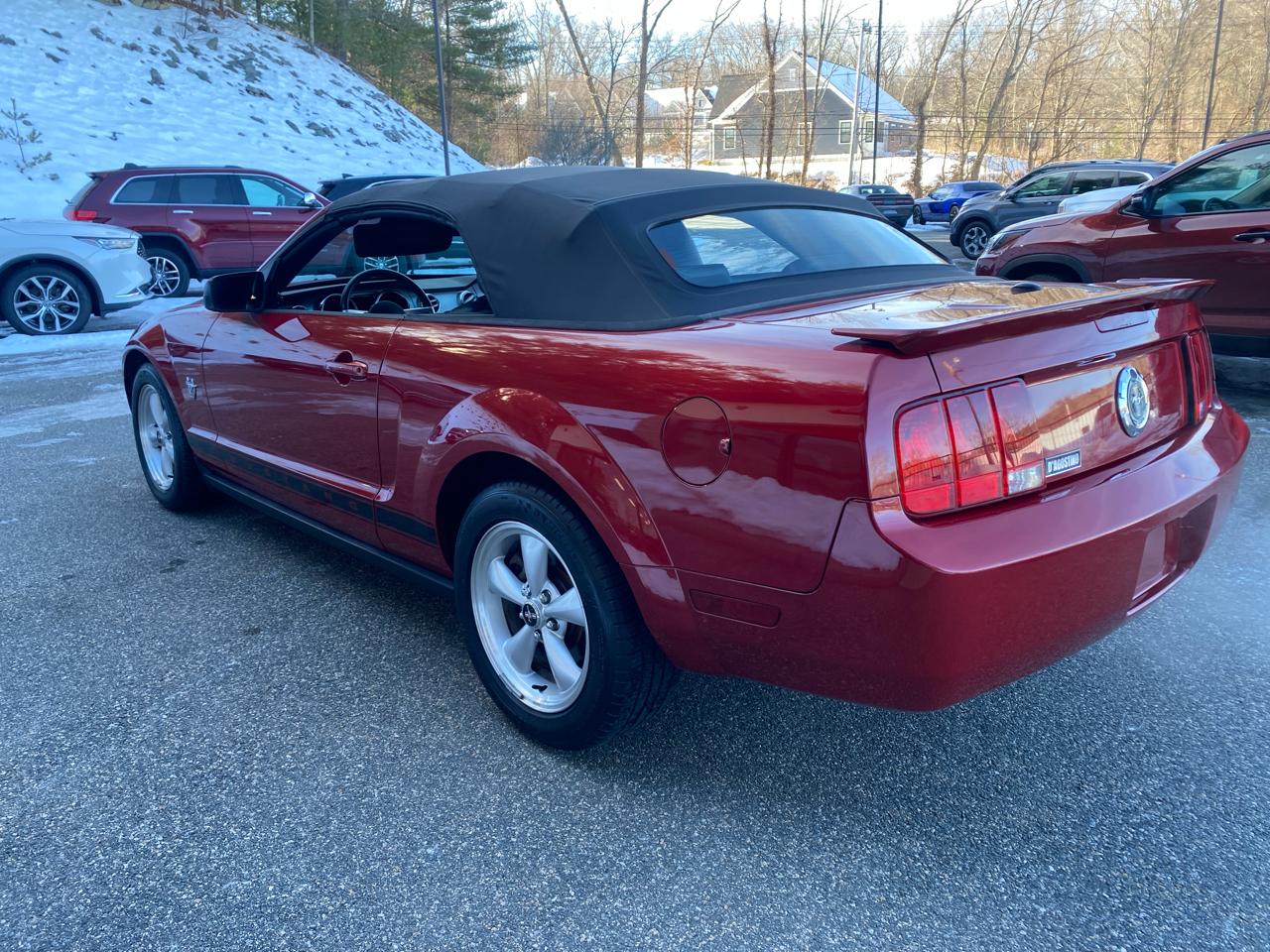 Ford Mustang V6 Convertible 2009