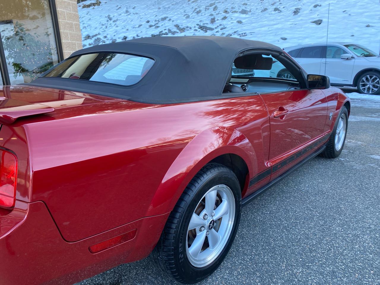 Ford Mustang V6 Convertible 2009