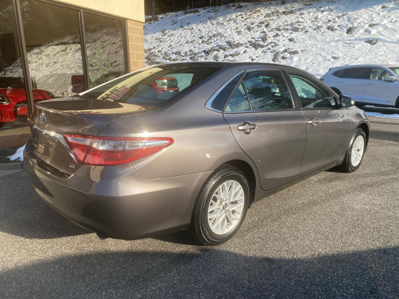 Toyota Camry LE 4D Sedan 2017