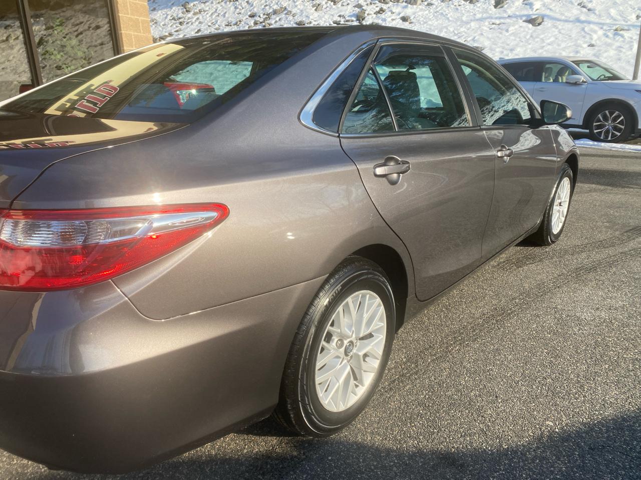 Toyota Camry LE 4D Sedan 2017
