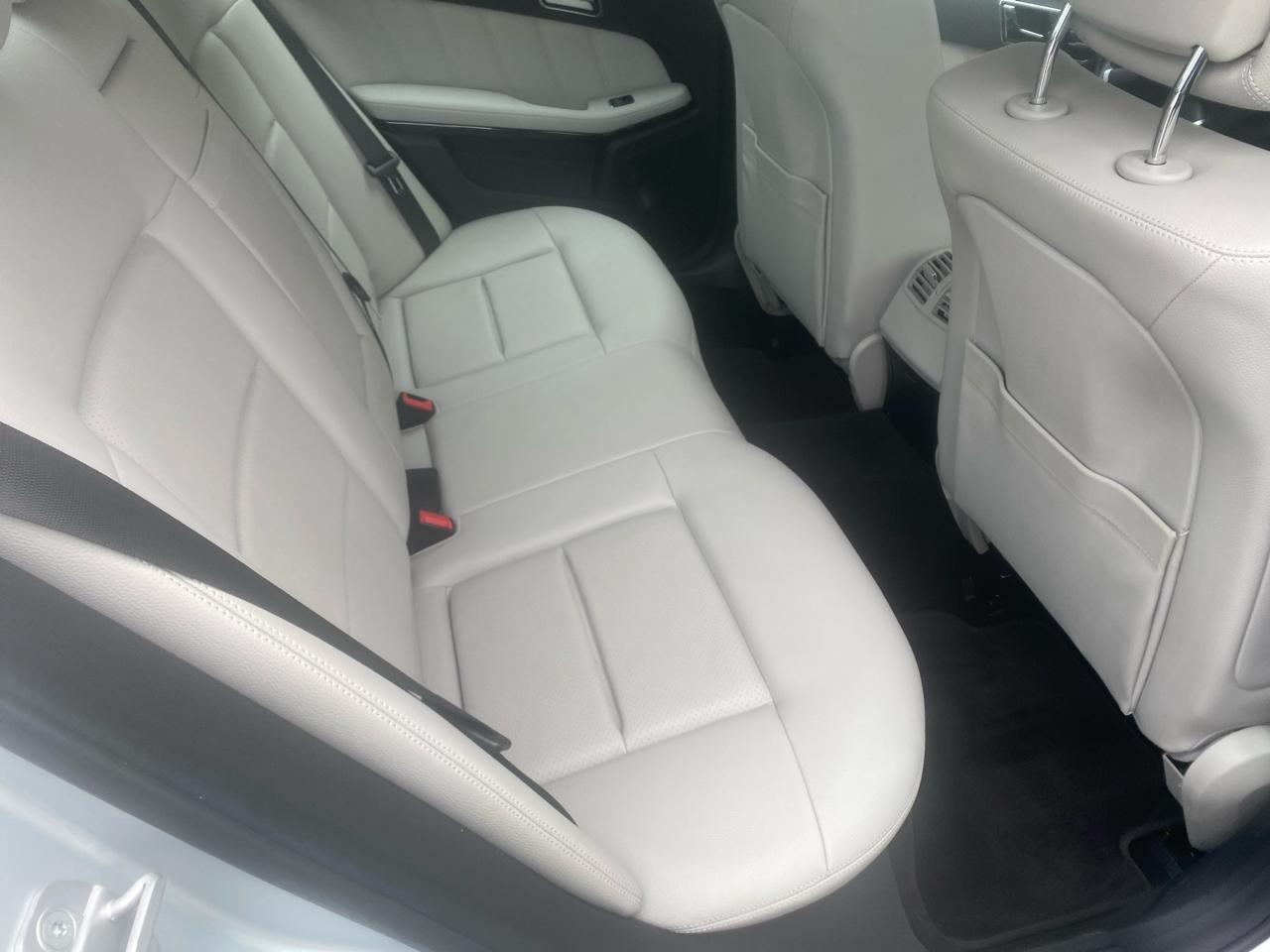 Mercedes-Benz E-Class E350 Sedan 4MATIC 2011