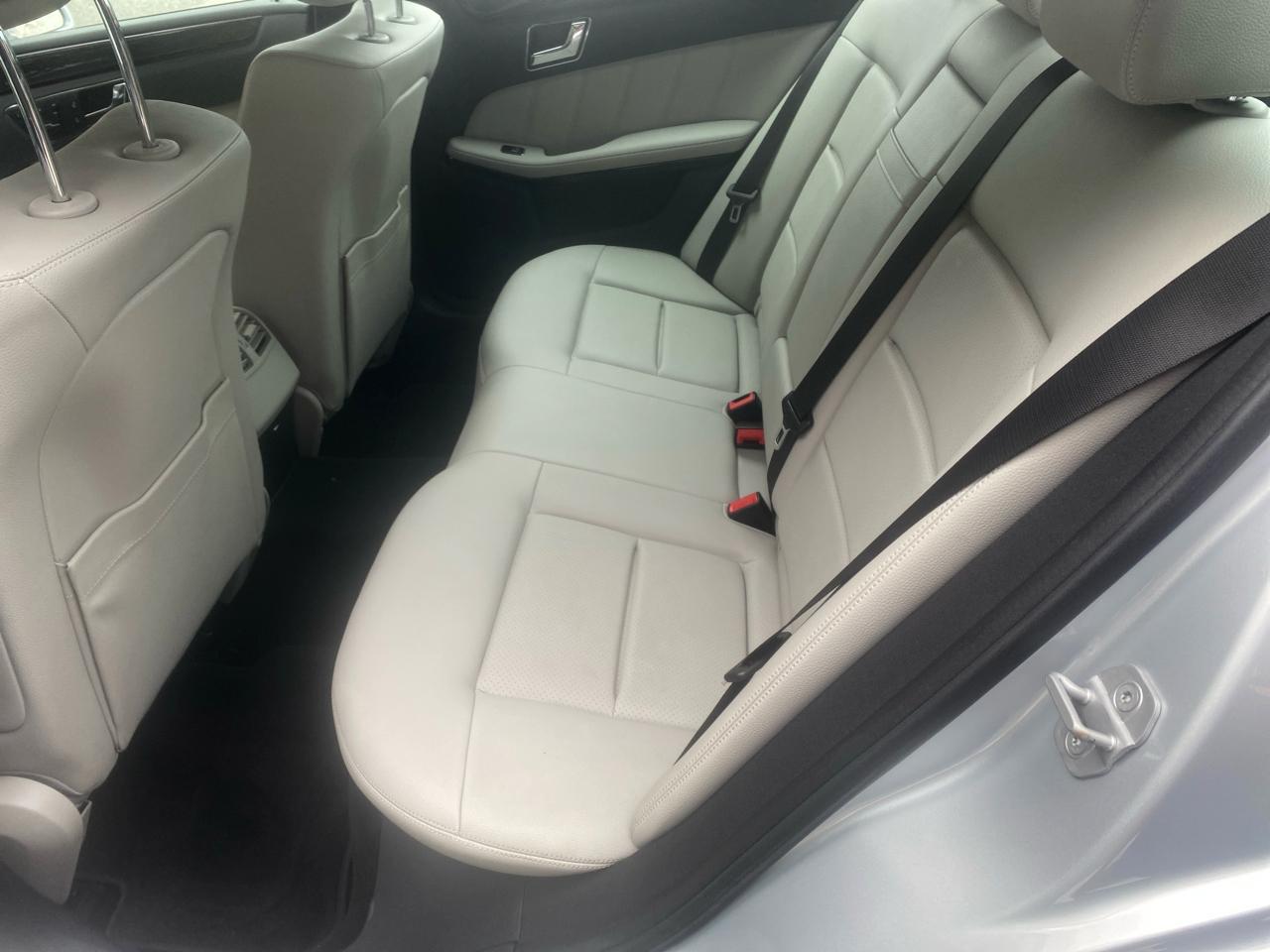 Mercedes-Benz E-Class E350 Sedan 4MATIC 2011