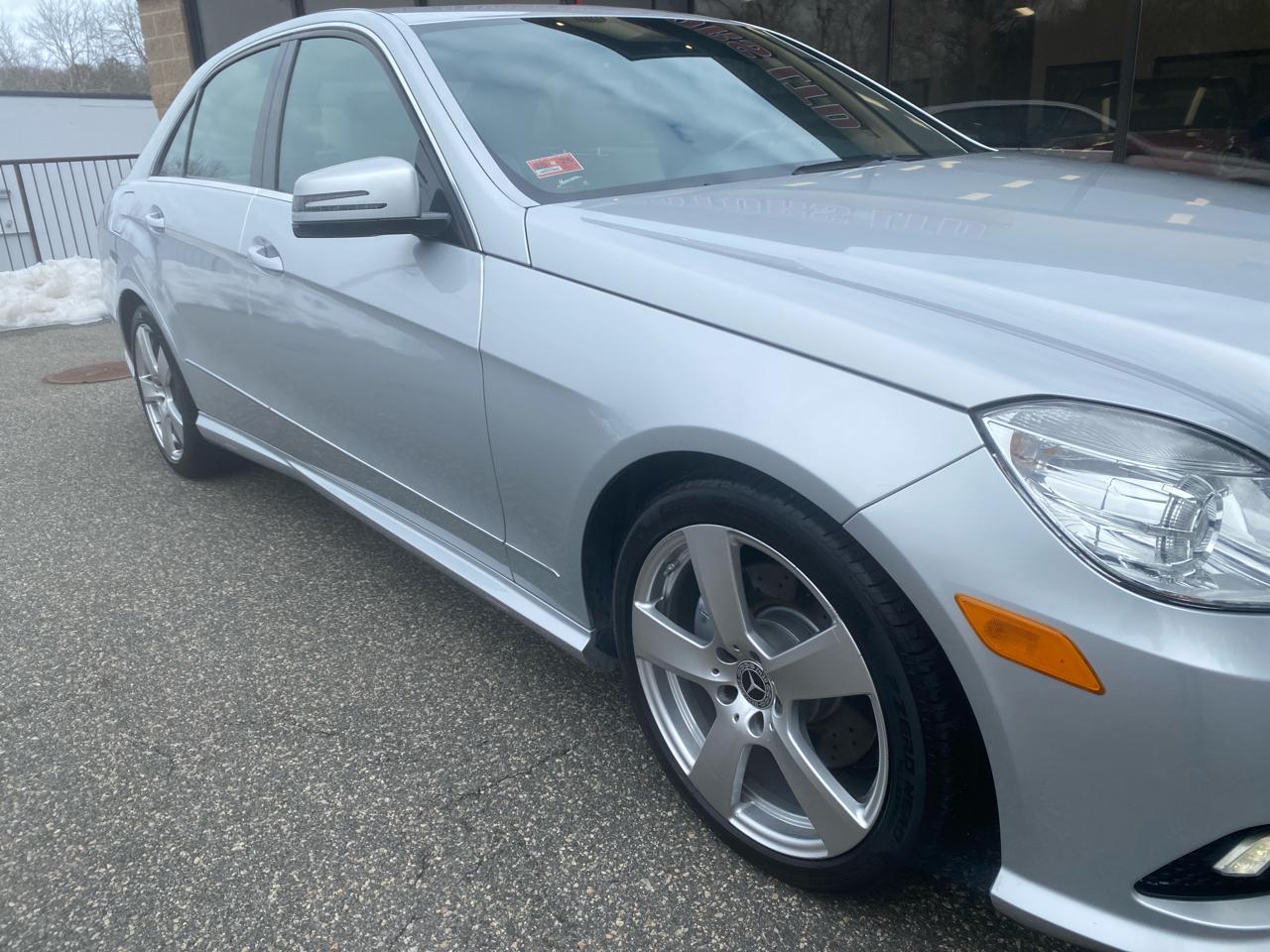 Mercedes-Benz E-Class E350 Sedan 4MATIC 2011