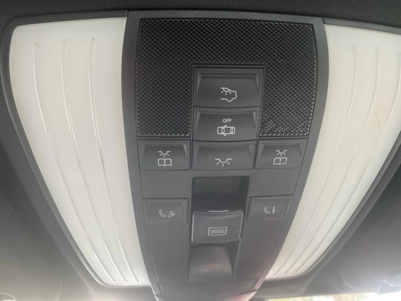 Mercedes-Benz E-Class E350 Sedan 4MATIC 2011