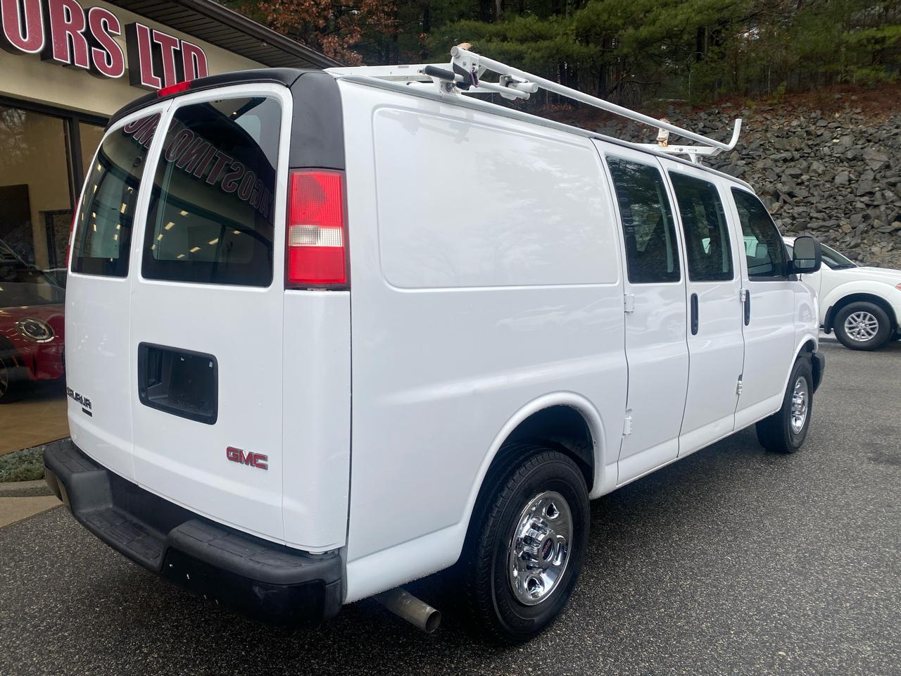 GMC Savana G2500 Cargo 2016