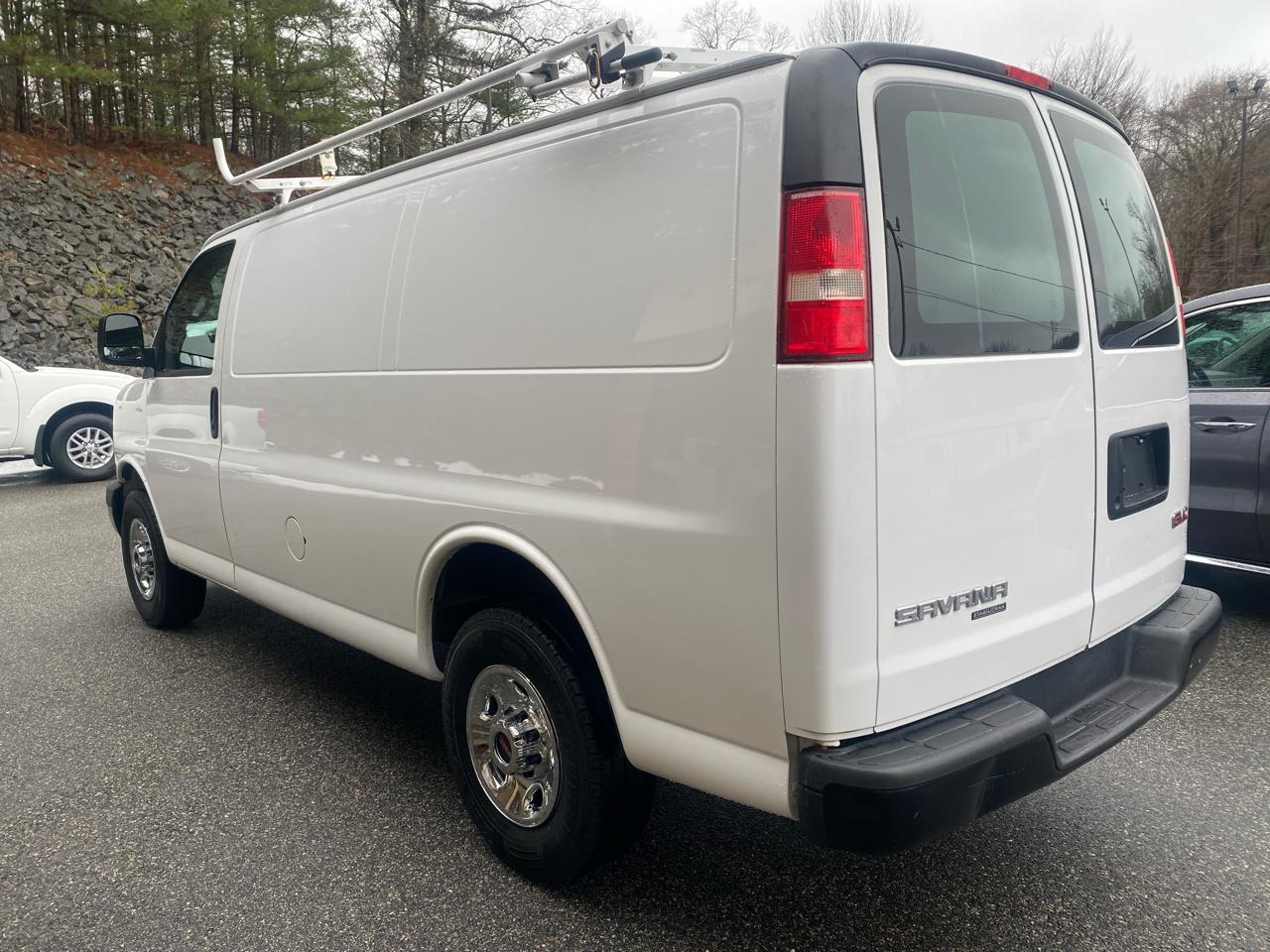 GMC Savana G2500 Cargo 2016