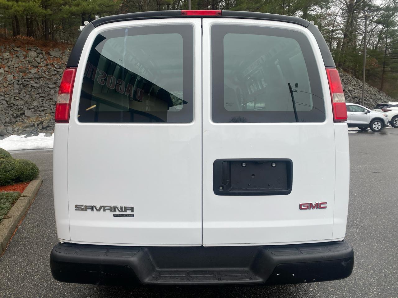 GMC Savana G2500 Cargo 2016
