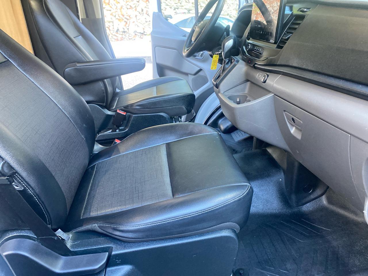 Ford Transit 250 Van High Roof w/Sliding Pass. 148-in. WB EL 2022