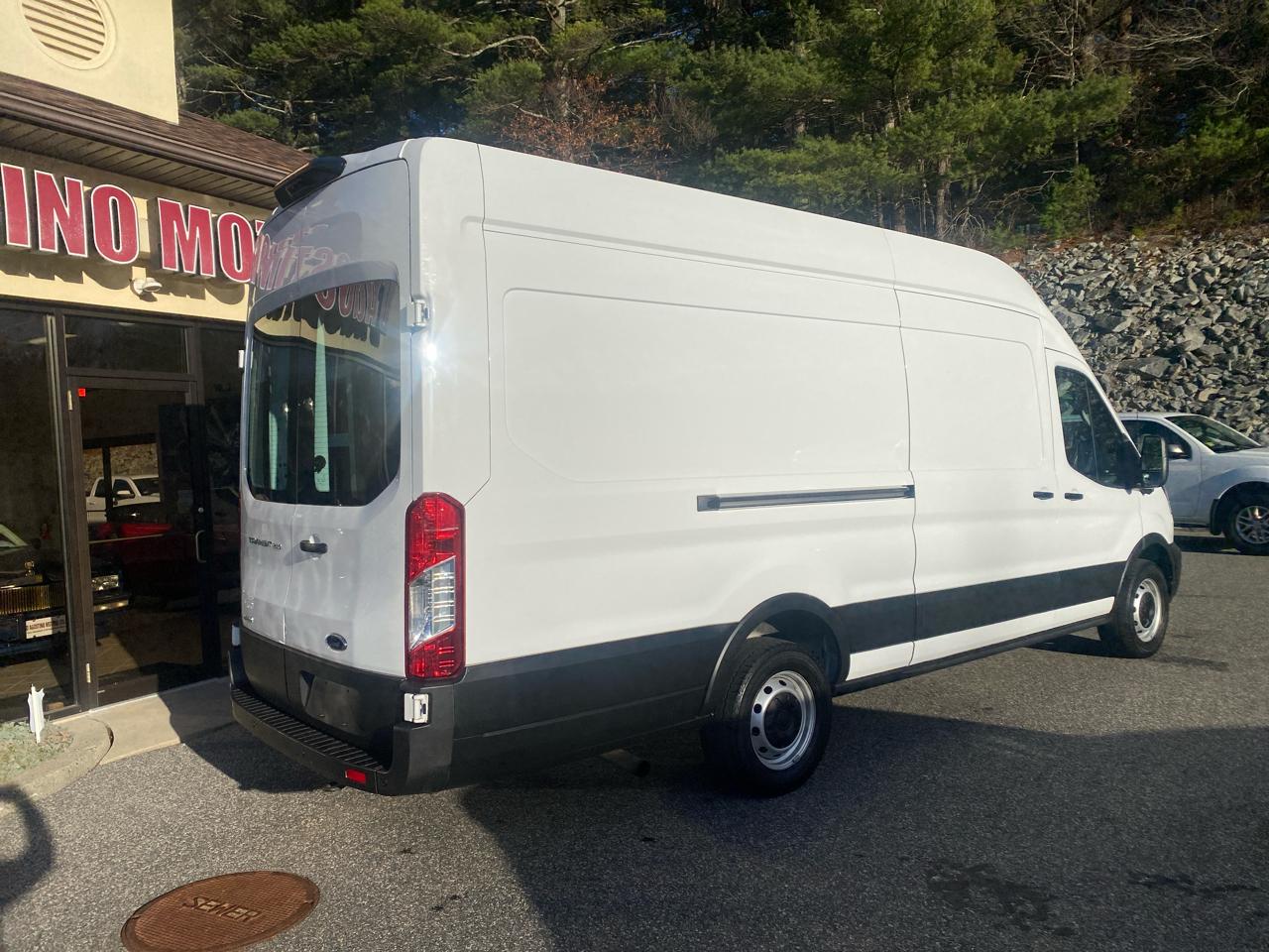 Ford Transit 250 Van High Roof w/Sliding Pass. 148-in. WB EL 2022