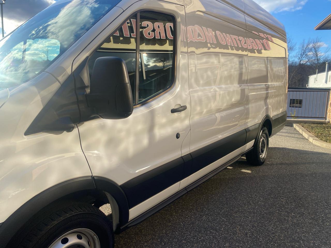 Ford Transit 250 Van High Roof w/Sliding Pass. 148-in. WB EL 2022