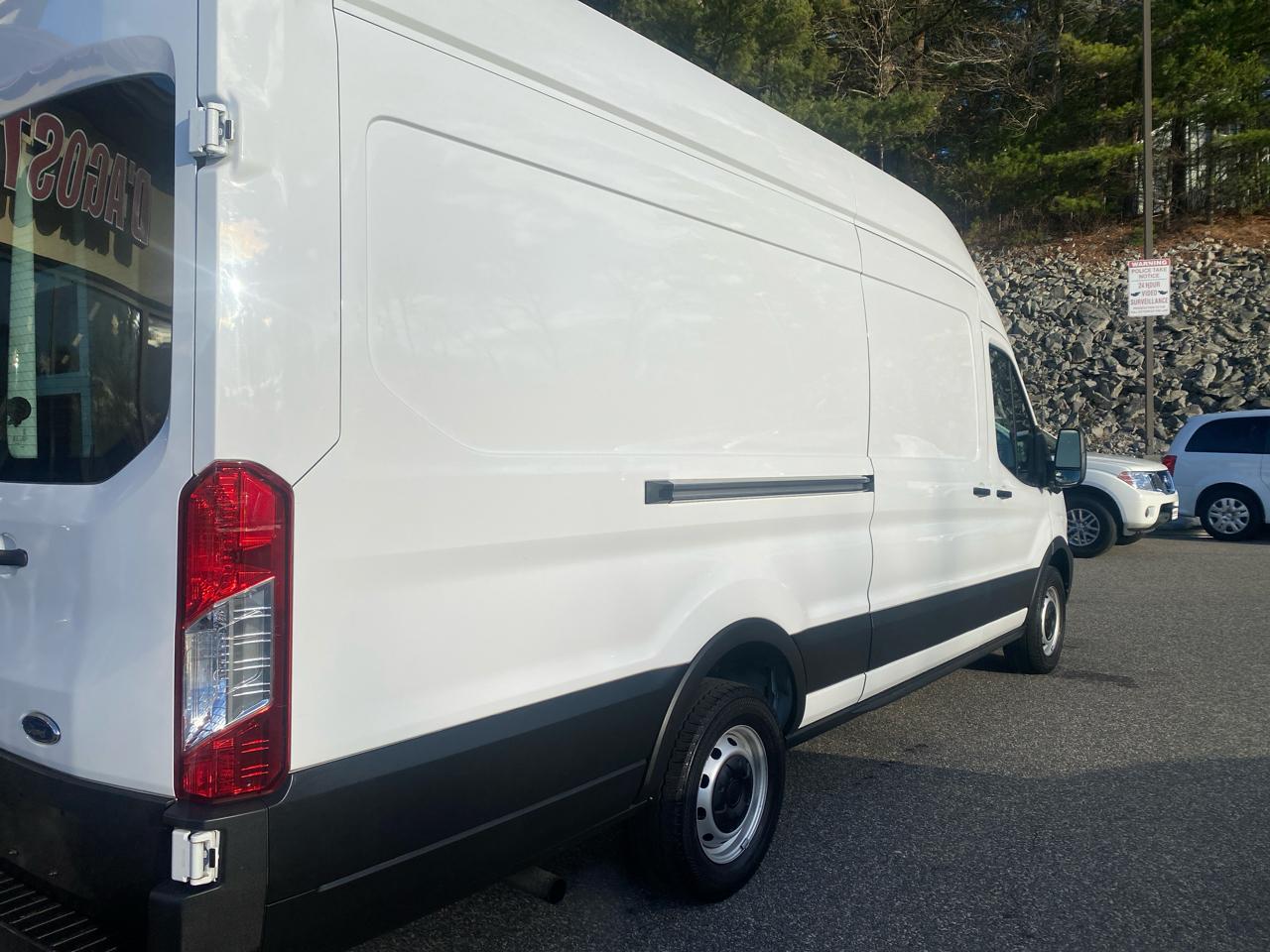 Ford Transit 250 Van High Roof w/Sliding Pass. 148-in. WB EL 2022