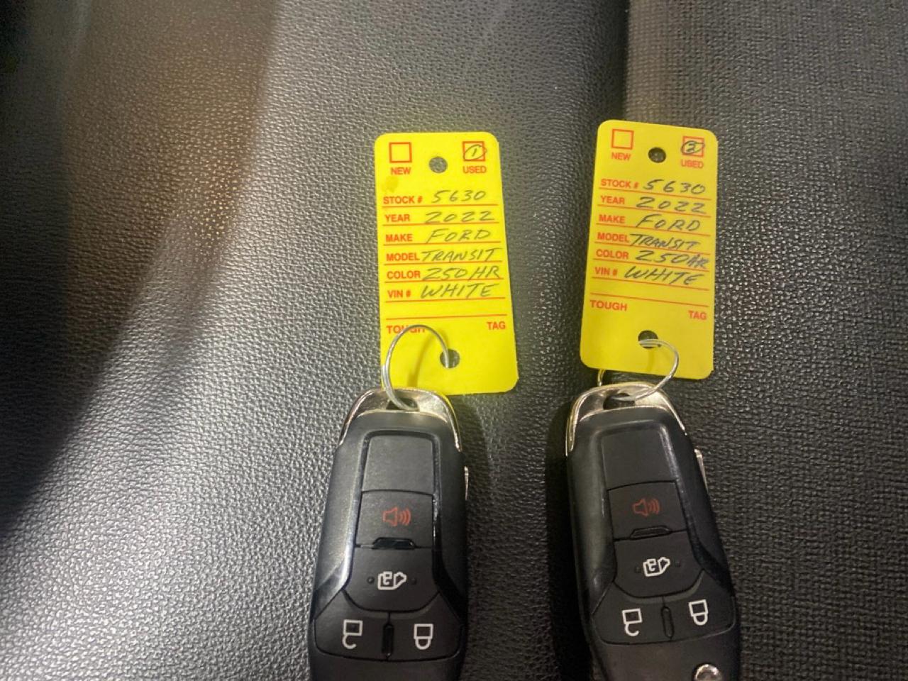 Ford Transit 250 Van High Roof w/Sliding Pass. 148-in. WB EL 2022