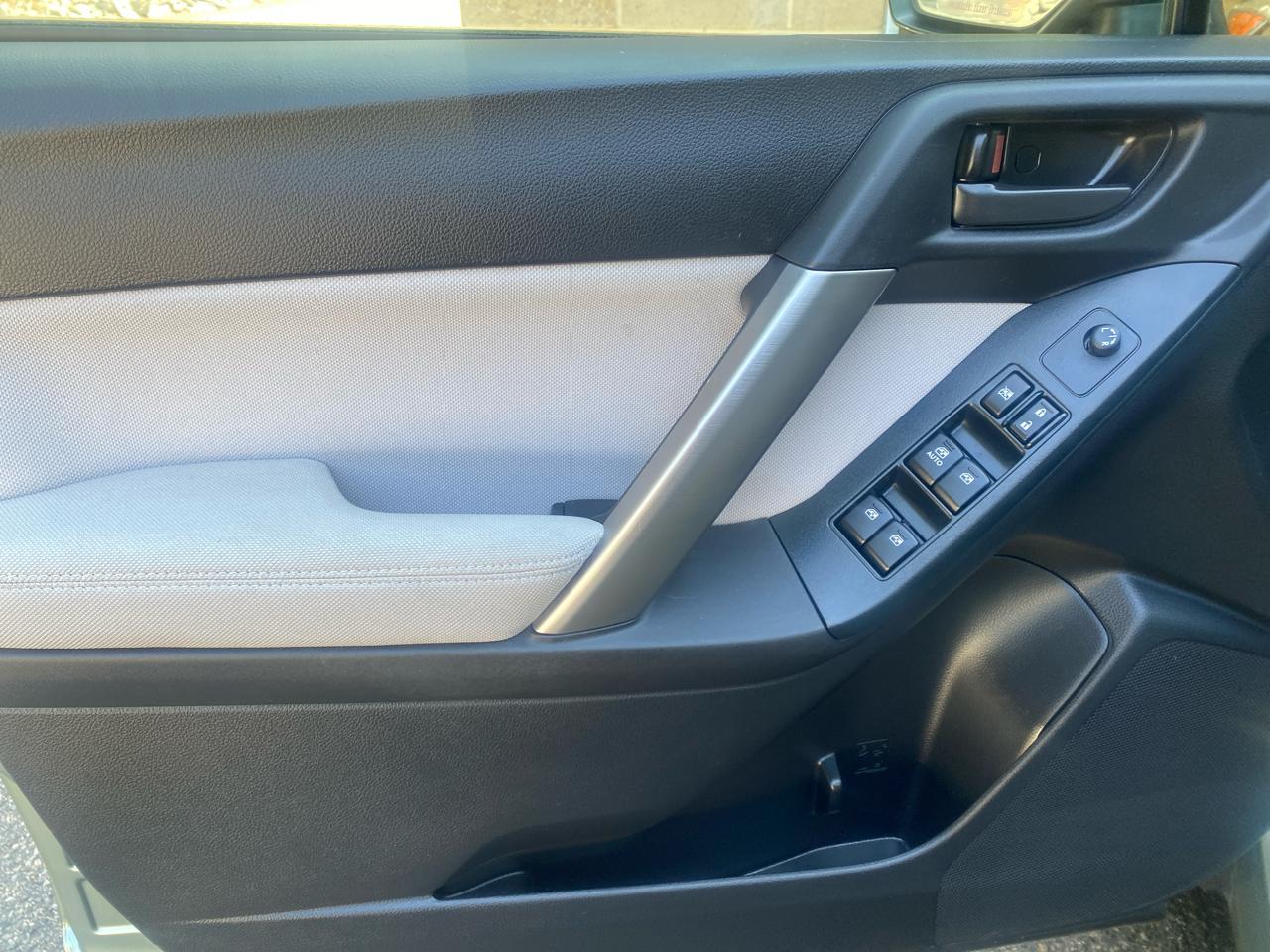 Subaru Forester 2.5i Premium 2015