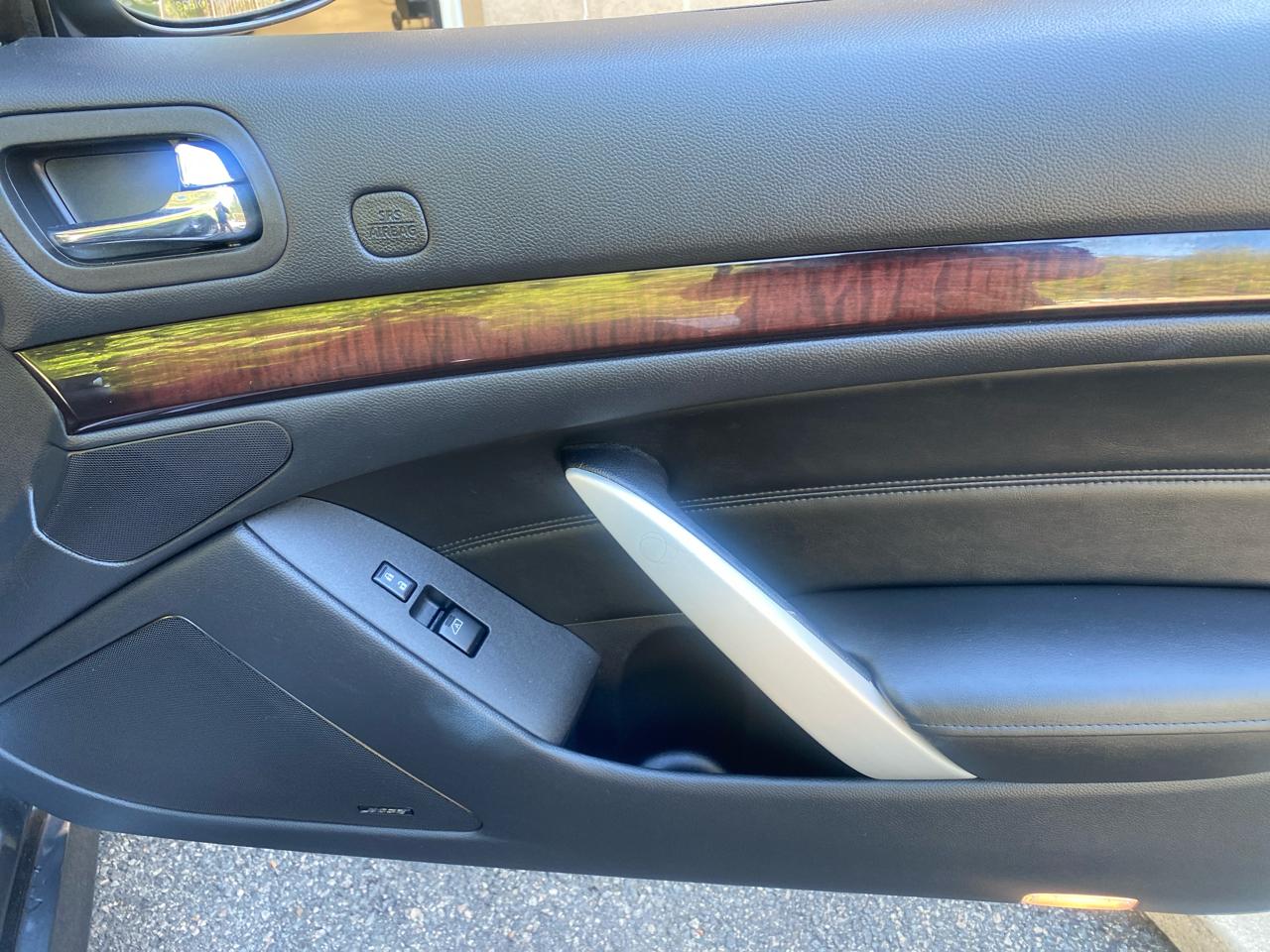 Infiniti G Convertible Base 2013