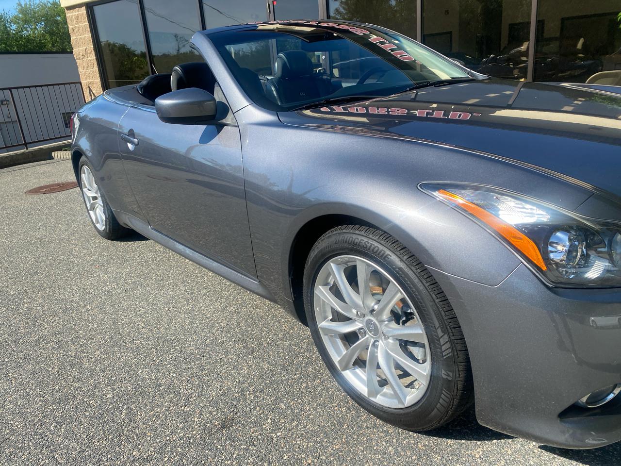 Infiniti G Convertible Base 2013