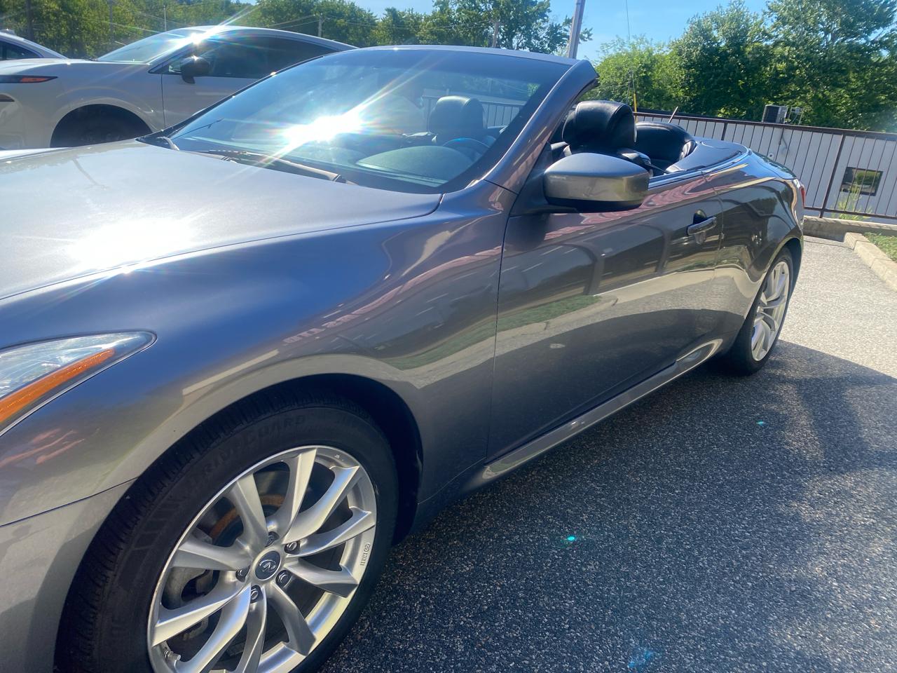 Infiniti G Convertible Base 2013