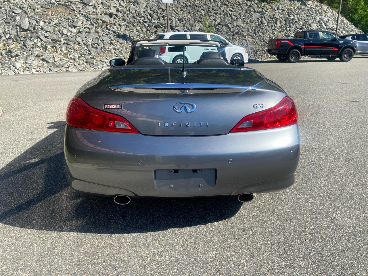 Infiniti G Convertible Base 2013