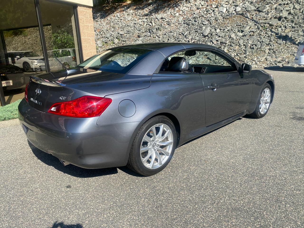 Infiniti G Convertible Base 2013