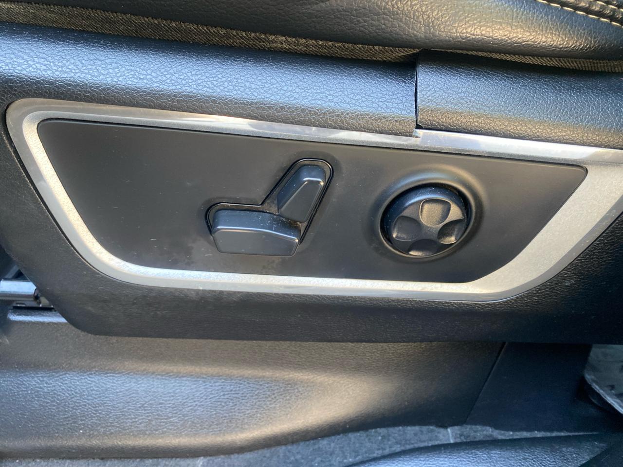 RAM 1500 Laramie Crew Cab SWB 4WD 2021