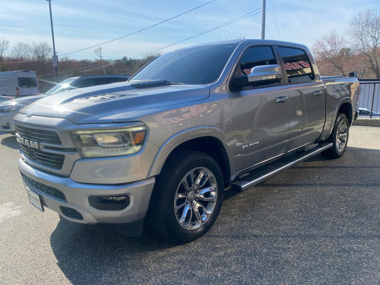 RAM 1500 Laramie Crew Cab SWB 4WD 2021
