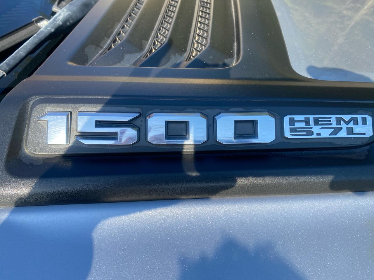 RAM 1500 Laramie Crew Cab SWB 4WD 2021