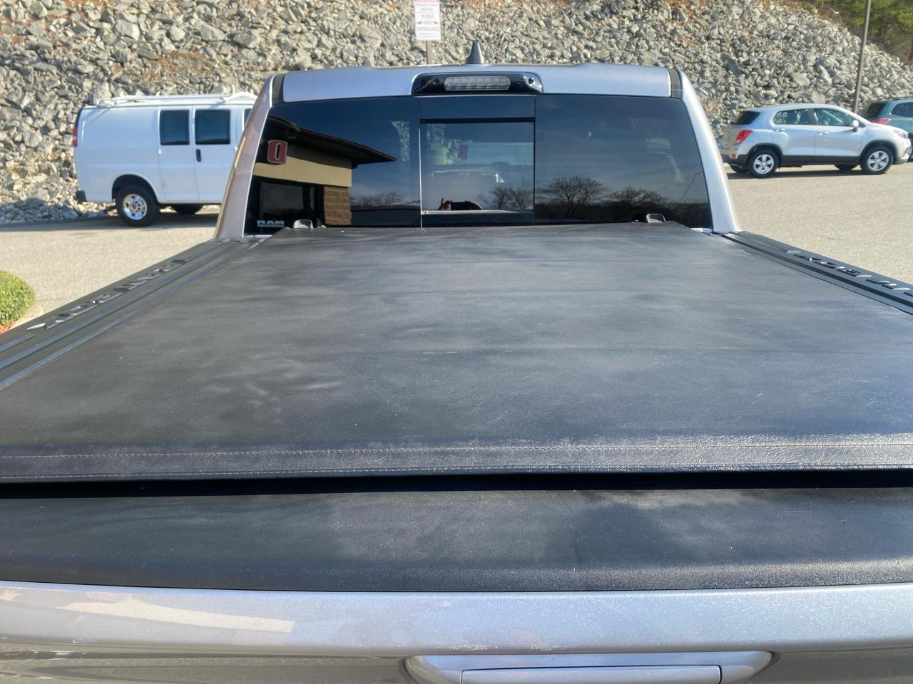 RAM 1500 Laramie Crew Cab SWB 4WD 2021