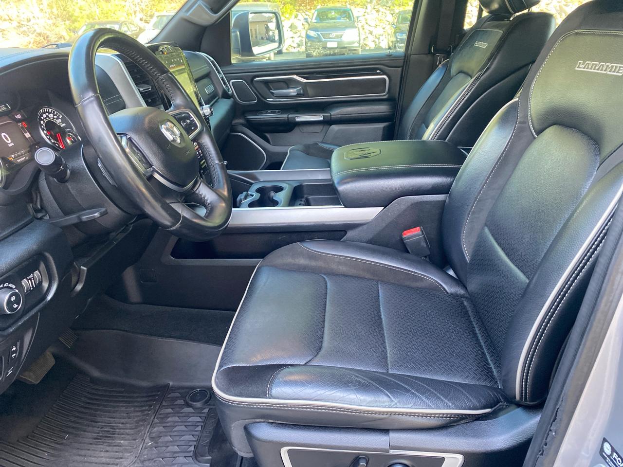 RAM 1500 Laramie Crew Cab SWB 4WD 2021