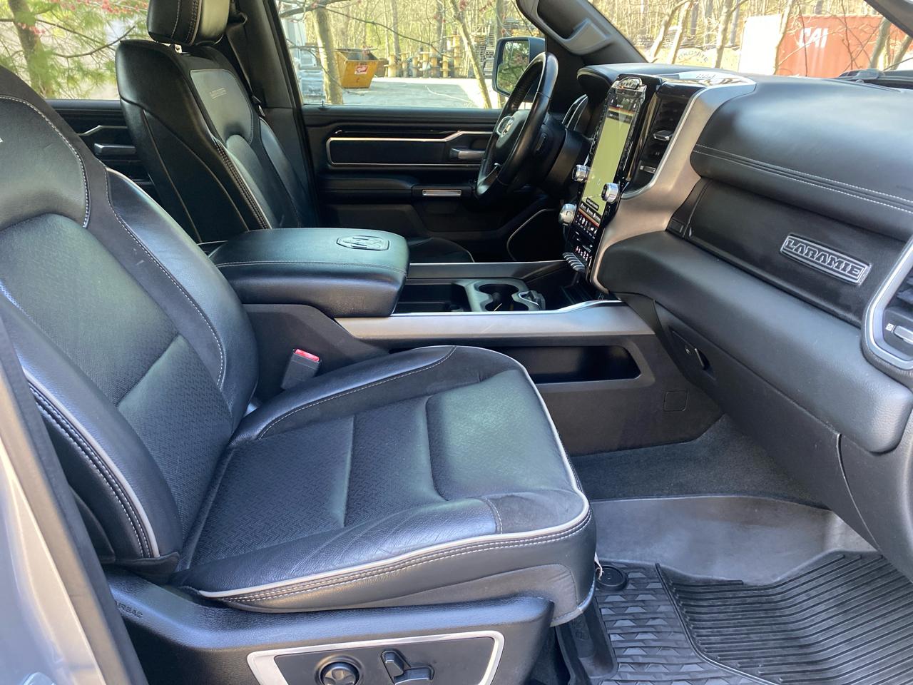 RAM 1500 Laramie Crew Cab SWB 4WD 2021