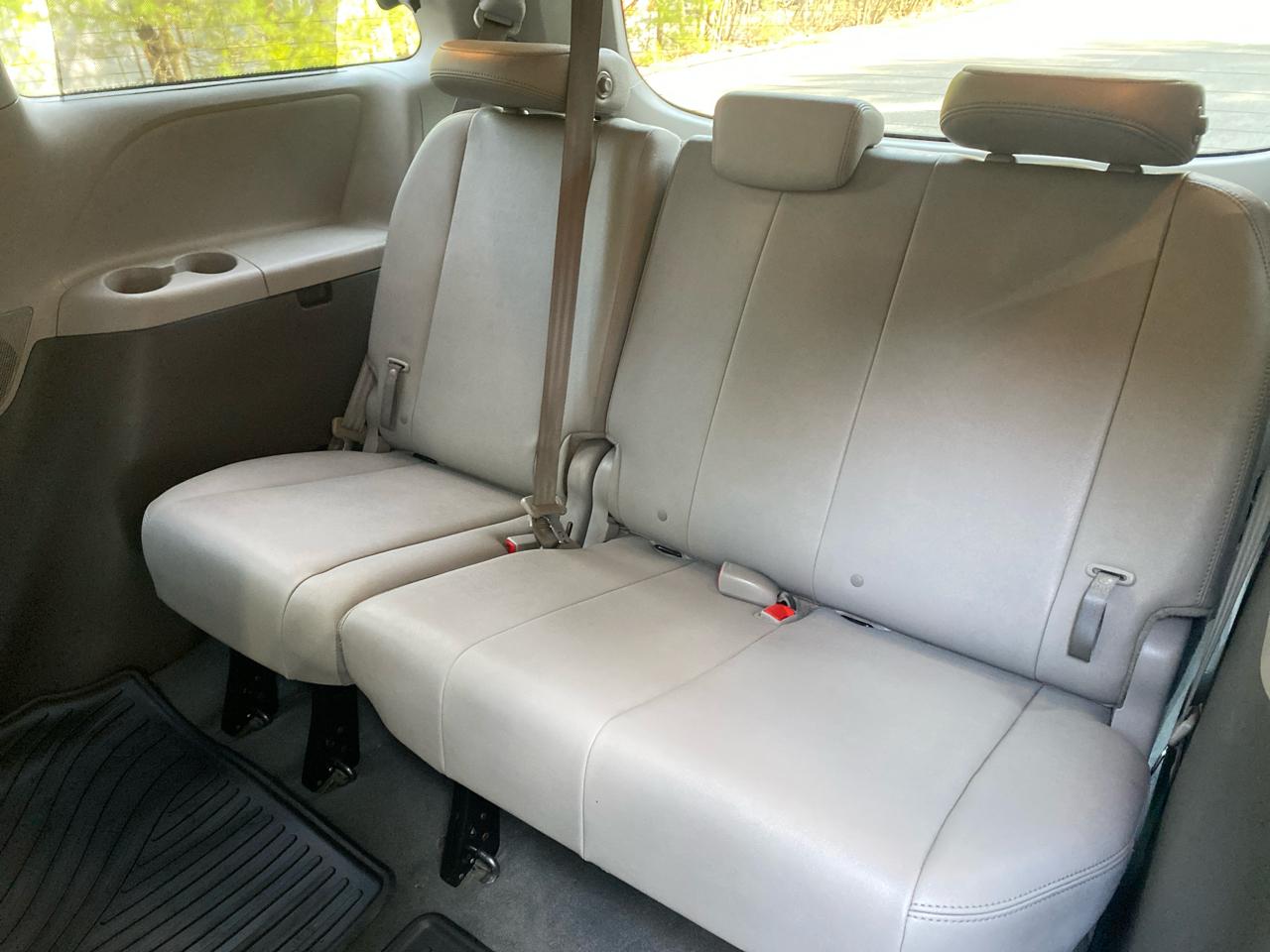 Toyota Sienna XLE FWD 8-Passenger V6 2020