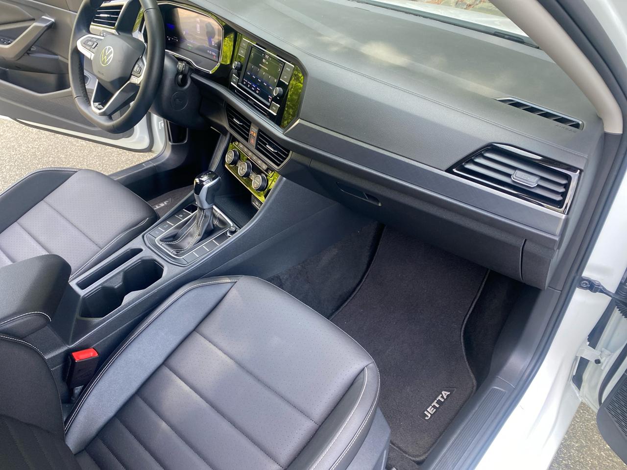 Volkswagen Jetta SE 2024