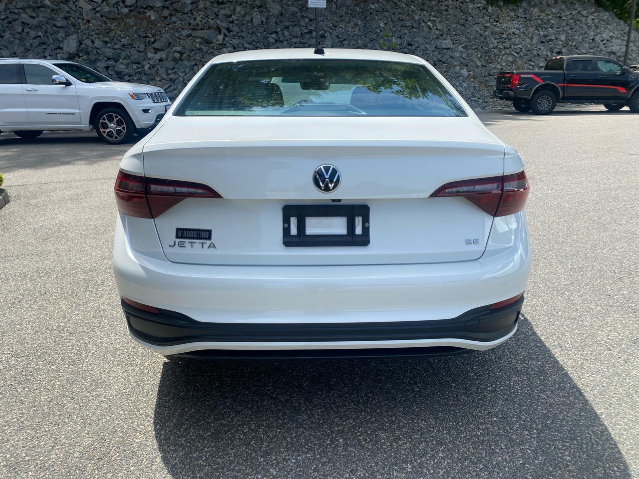 Volkswagen Jetta SE 2024