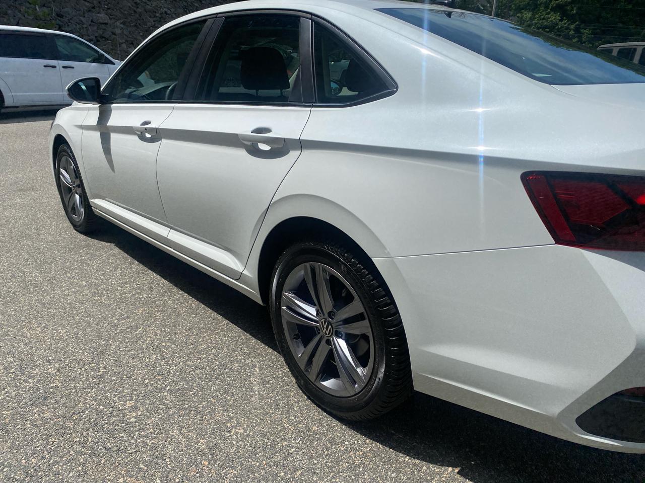 Volkswagen Jetta SE 2024