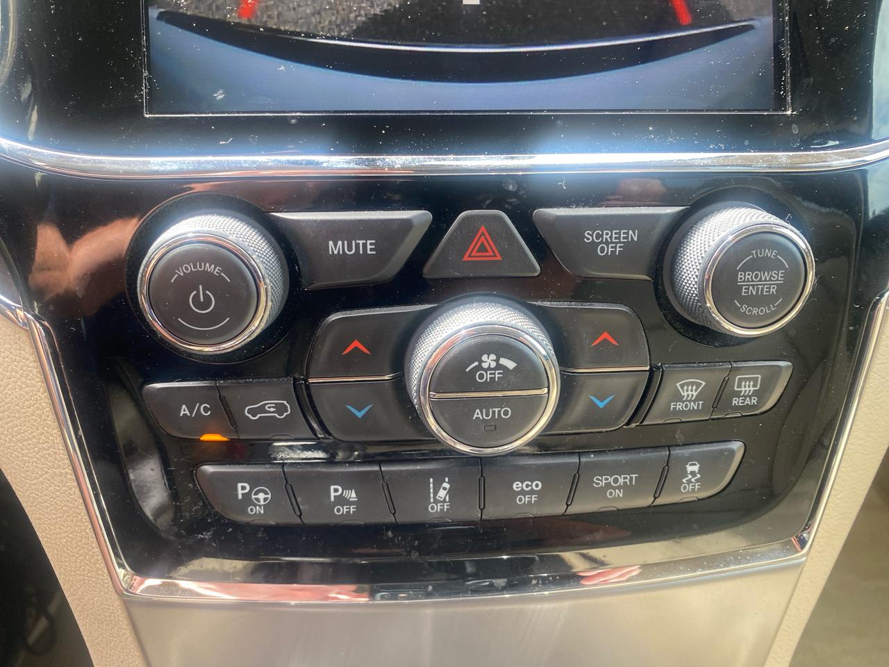 Jeep Grand Cherokee Overland 4WD 2019