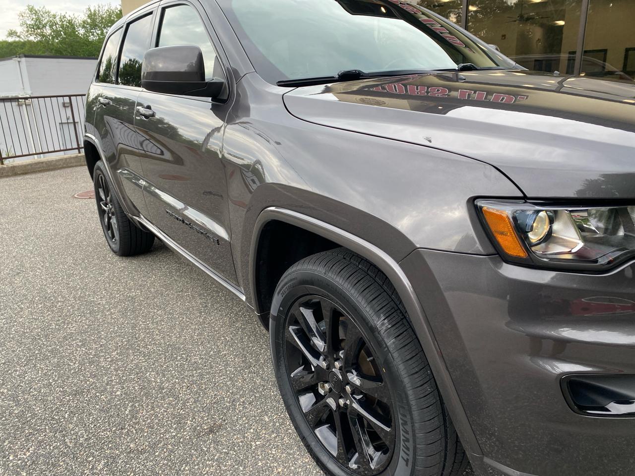 Jeep Grand Cherokee Laredo X 4WD 2021
