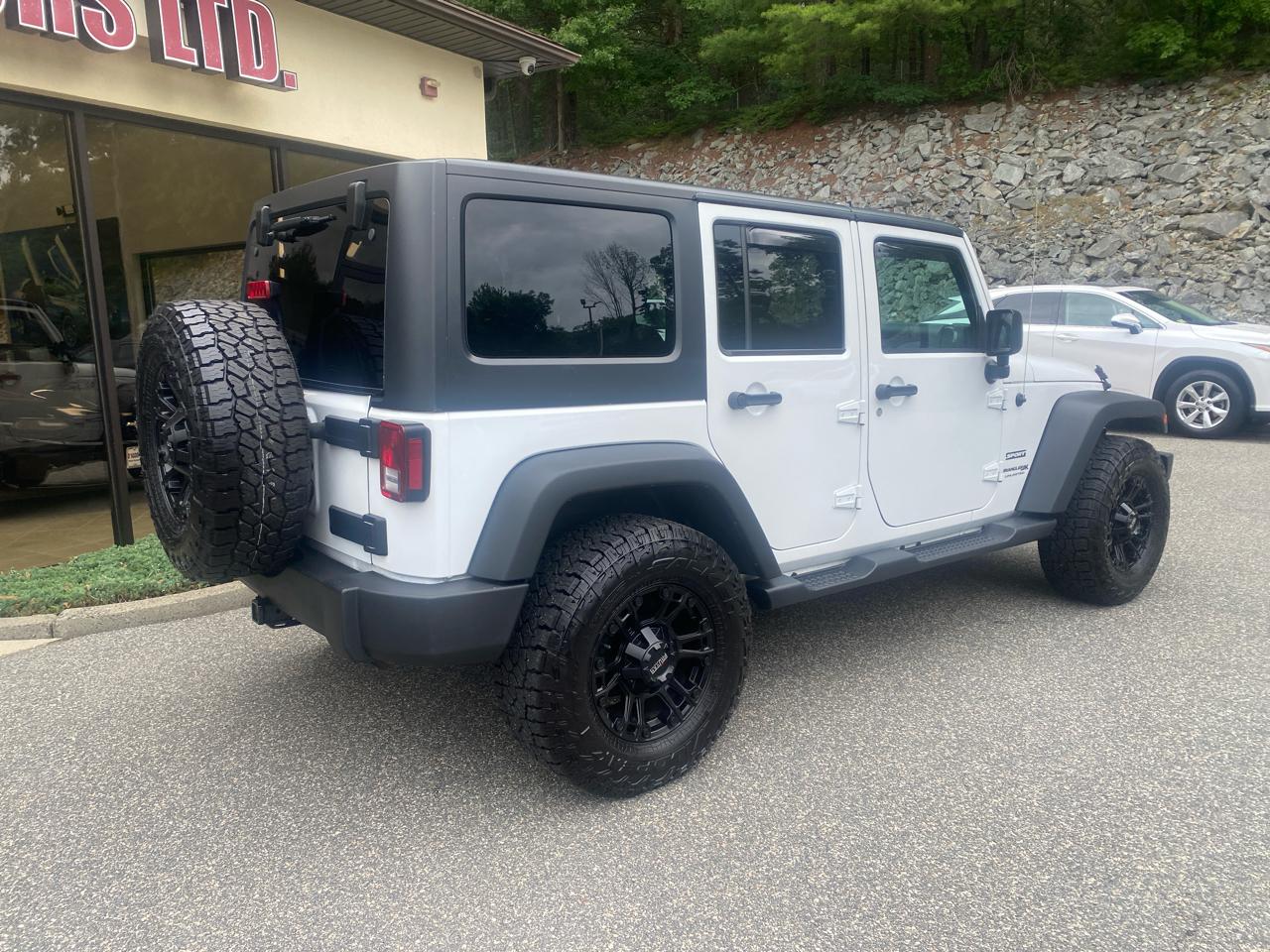 Jeep Wrangler JK Unlimited Sport 4WD 2018