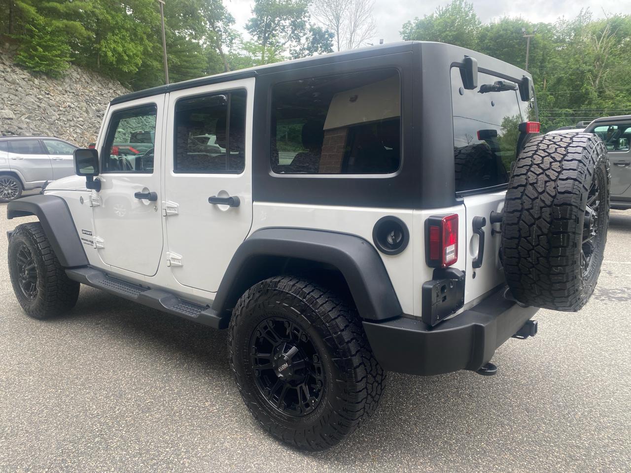 Jeep Wrangler JK Unlimited Sport 4WD 2018