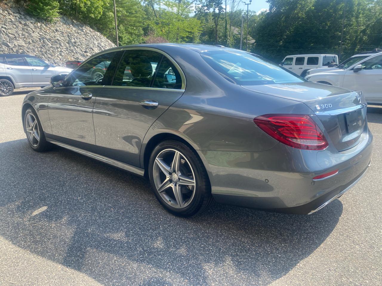 Mercedes-Benz E-Class E300 4D Sedan 4Matic 2017