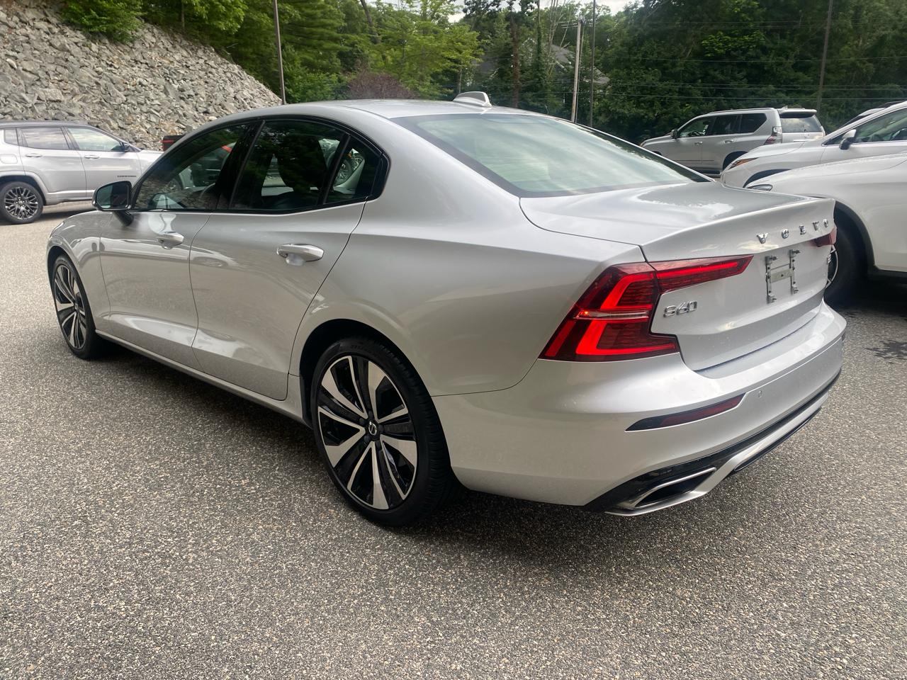 Volvo S60 B5 Momentum AWD 2022