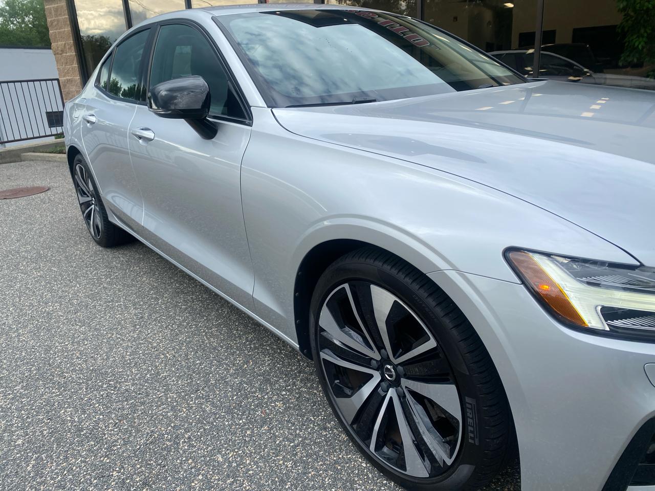 Volvo S60 B5 Momentum AWD 2022