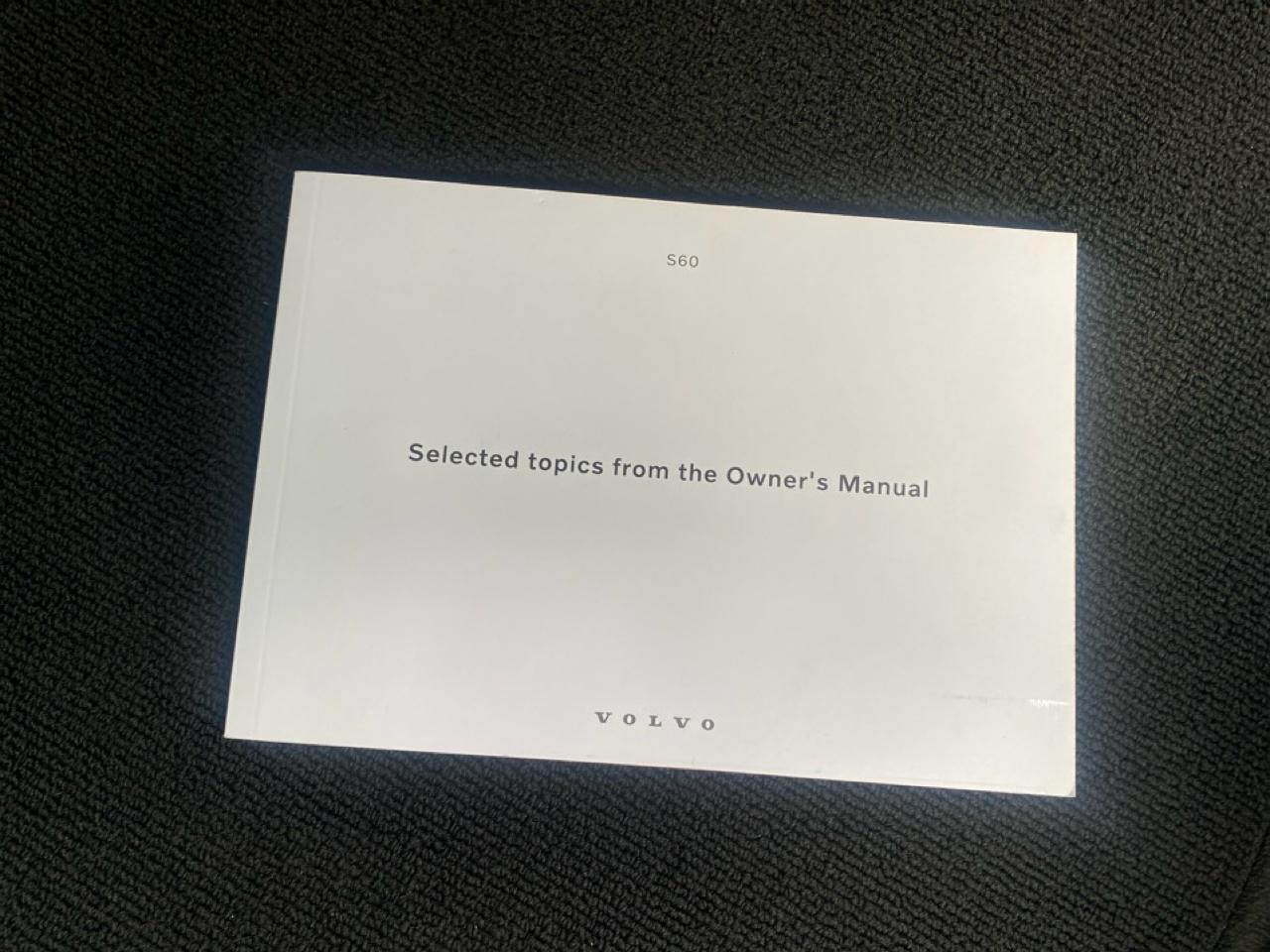 Volvo S60 B5 Momentum AWD 2022
