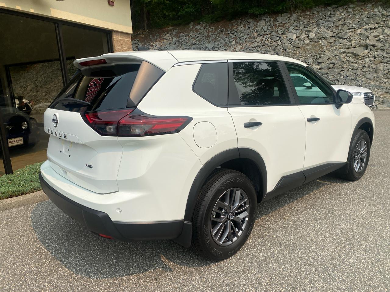 Nissan Rogue S AWD 2026