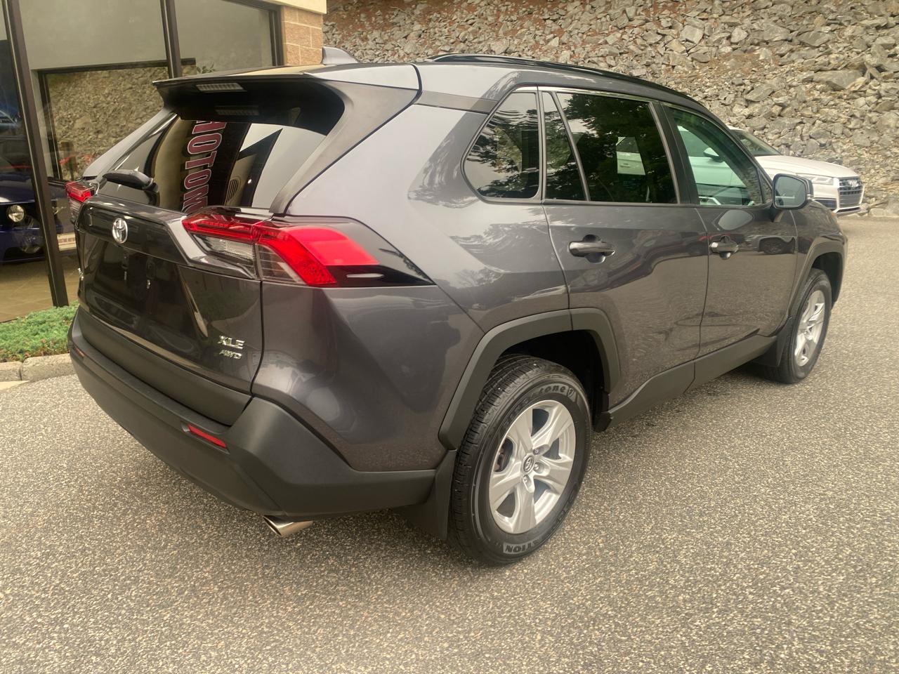 Toyota RAV4 XLE AWD 2019