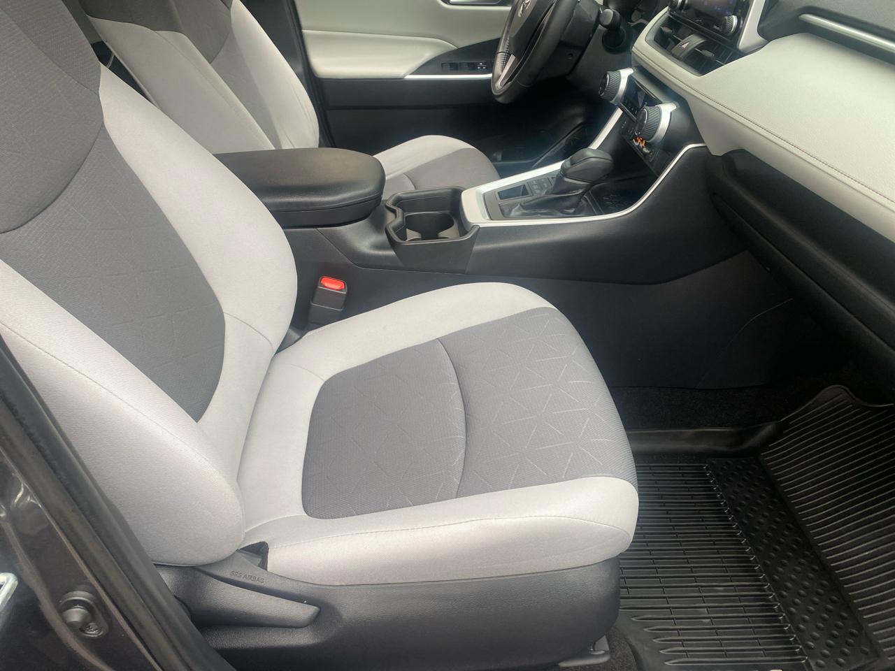 Toyota RAV4 XLE AWD 2019