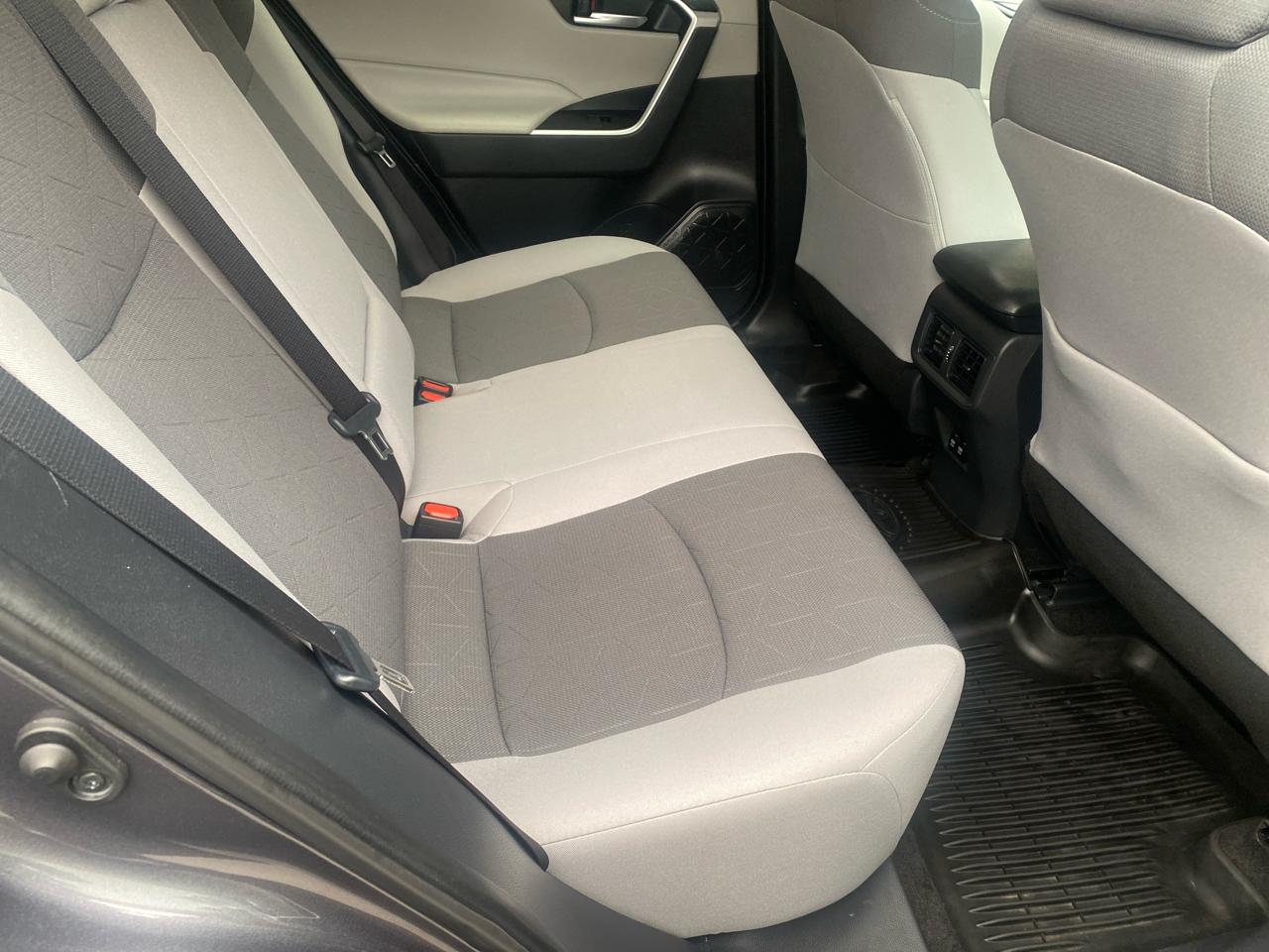Toyota RAV4 XLE AWD 2019