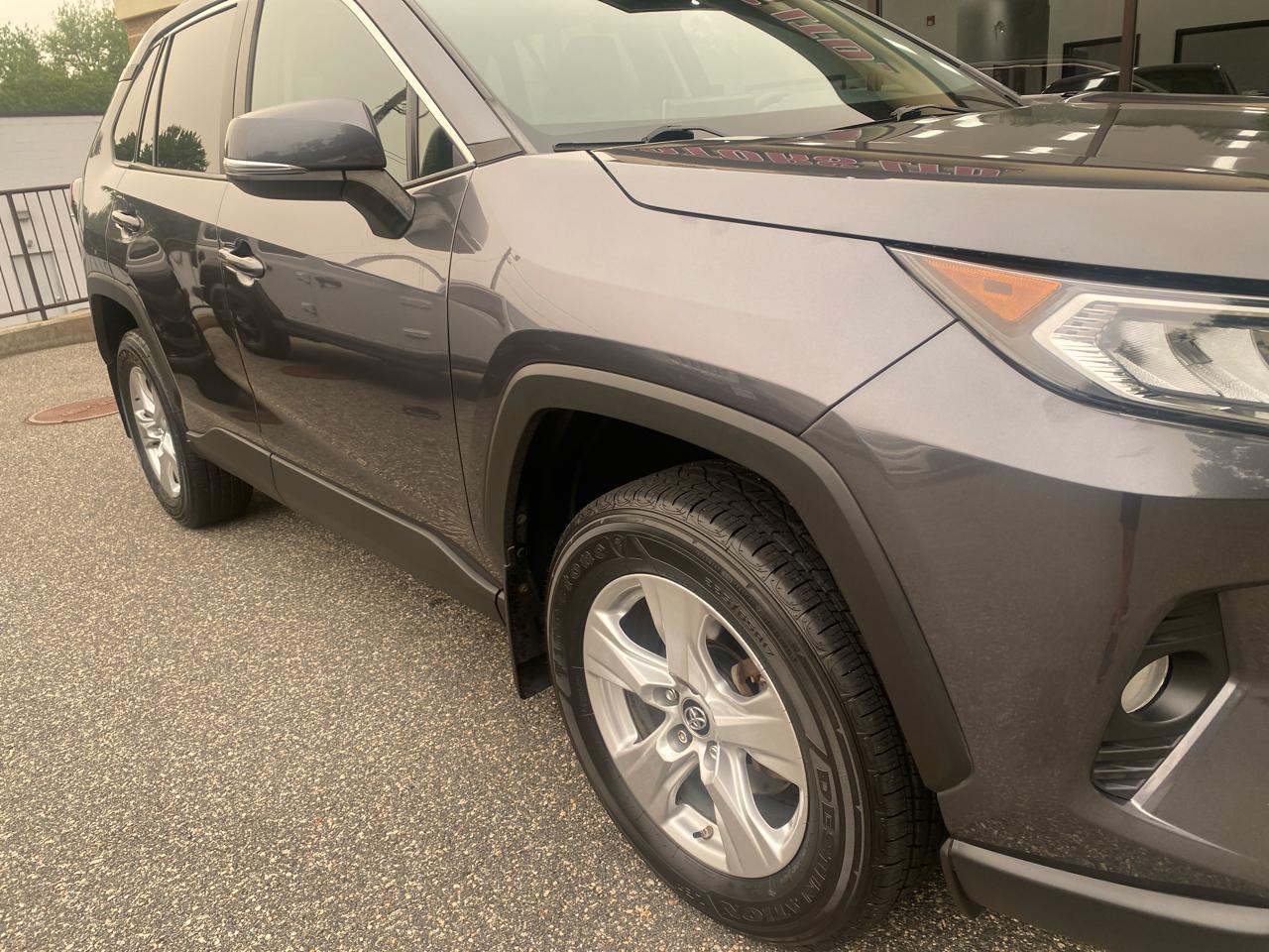 Toyota RAV4 XLE AWD 2019